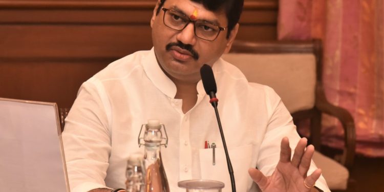 Dhananjay munde