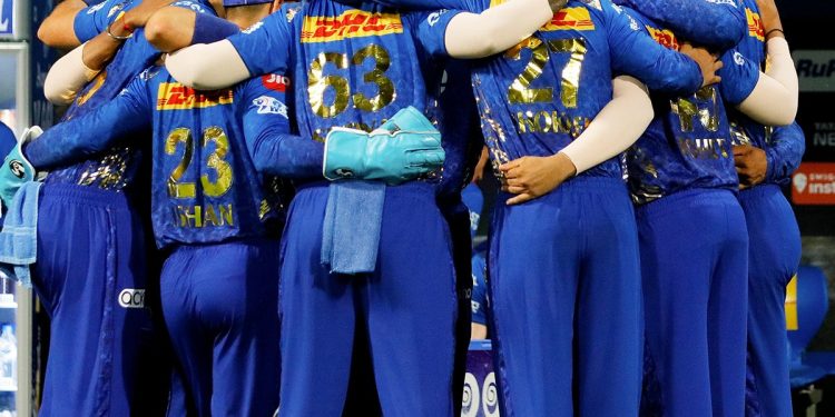 mumbai indians e1650865824997