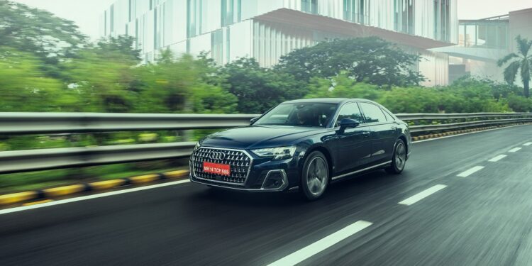 New Audi A8 L Exterior Dynamic