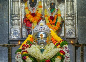 Alandi Temple2 e1668868097264