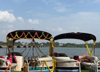 GQ1pkRMaMAALRvy 750x375 1