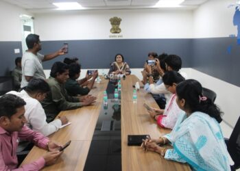 महाराष्ट्र लोकसेवा आयोगाच्या सचिव डॉ सुवर्णा खरात यांची पत्रकार परिषद 2 1 1024x682 1