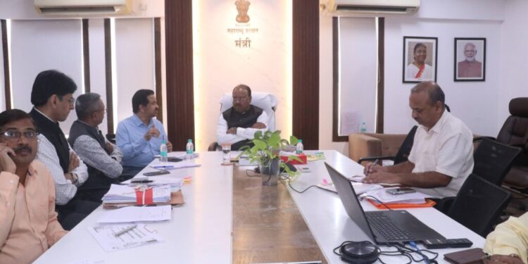गावठाण क्षेत्राबाहेरील बैठक 1 1024x683 1