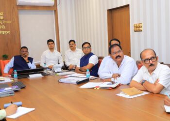 नव्या ३ हजार बसेस खरेदीच्या अनुषंगाने बैठक 1 1024x683 1