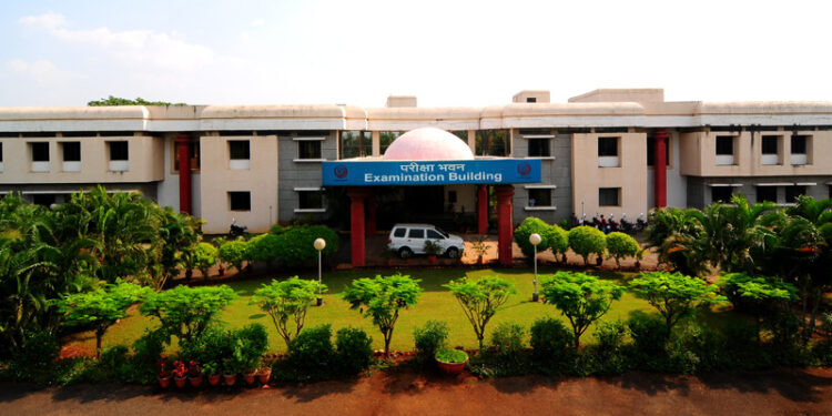 परीक्षा भवन 3