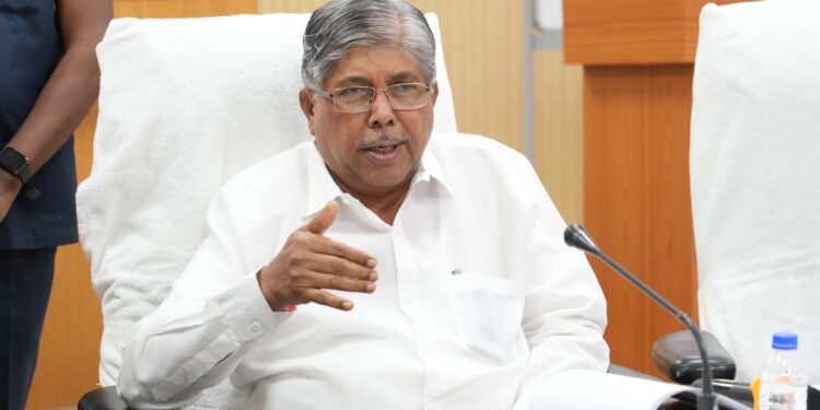 Pne Photo Chandrakant Dada Patil Adhawa Baithak 13 Jane 2025 2 1920x1280 1