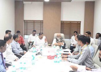 नाशिक येथील शासकीय वैद्यकीय महाविद्यालयाबाबत आढावा बैठकीचे आयोजन 2 1024x683 1